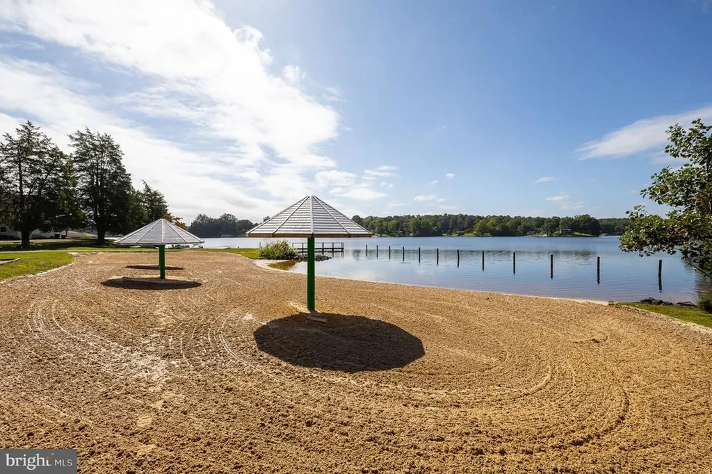 1262 Lakeshore Drive S Louisa VA 23093