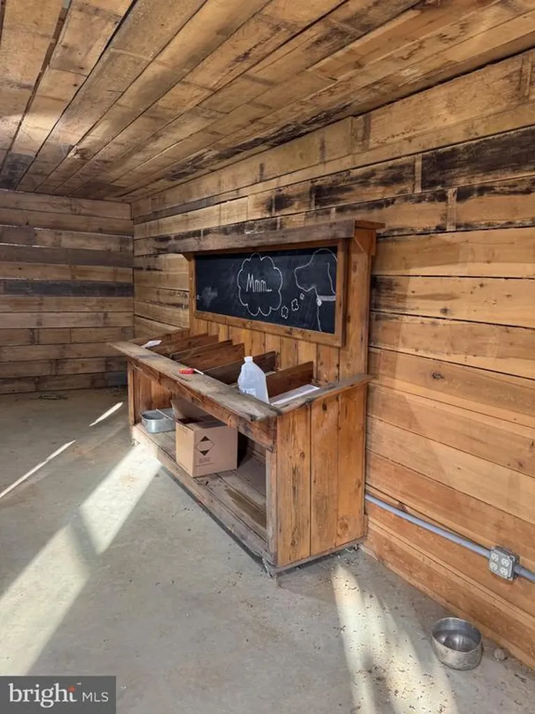 284 Boulder Springs Lane Louisa VA 23093