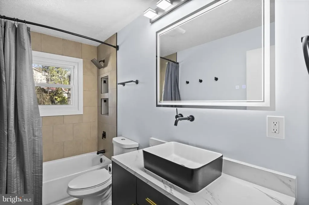 217 Ellisville Drive Louisa VA 23093