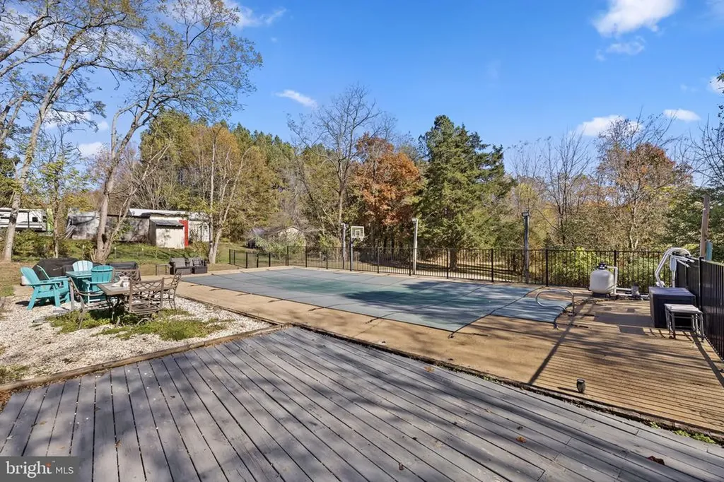 217 Ellisville Drive Louisa VA 23093