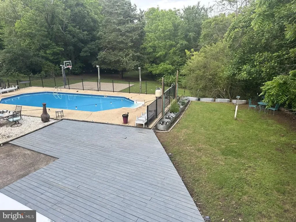 217 Ellisville Drive Louisa VA 23093