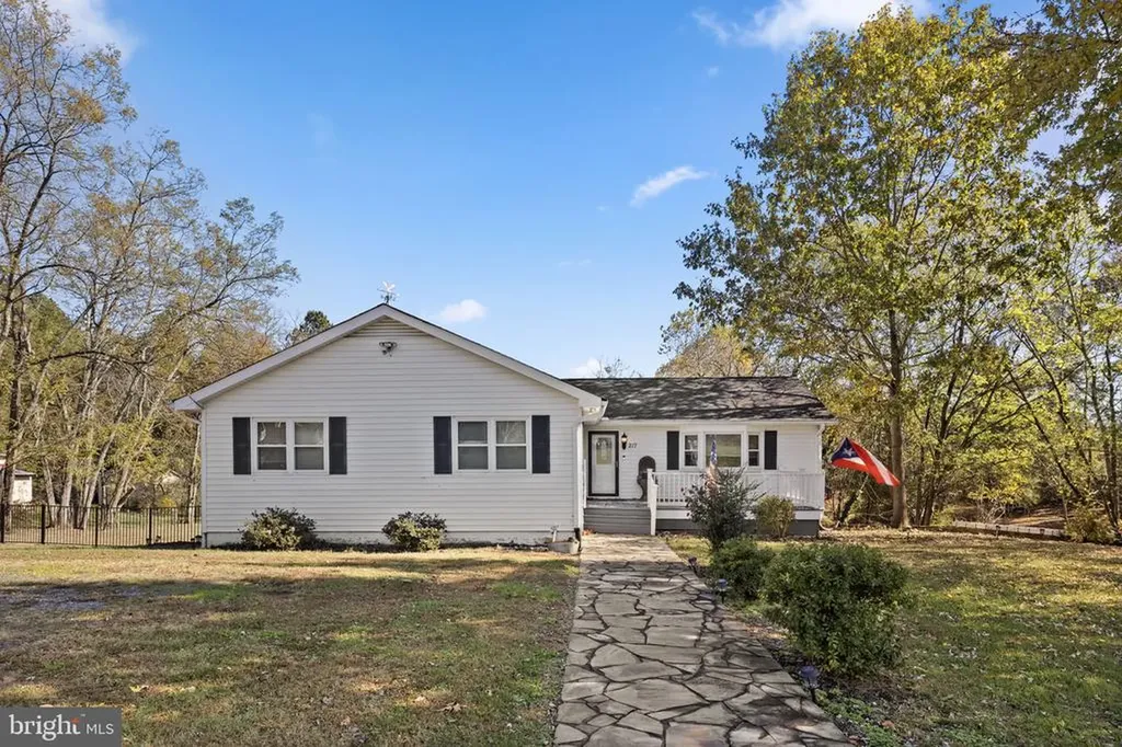 217 Ellisville Drive Louisa VA 23093