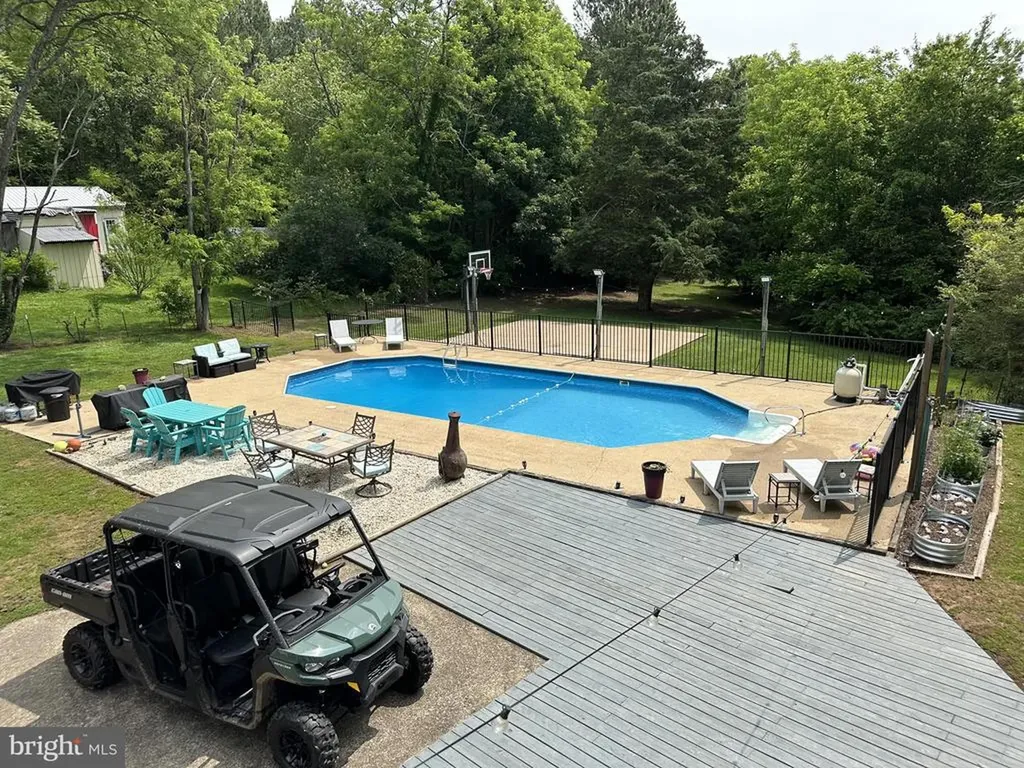 217 Ellisville Drive Louisa VA 23093