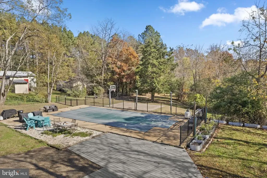 217 Ellisville Drive Louisa VA 23093