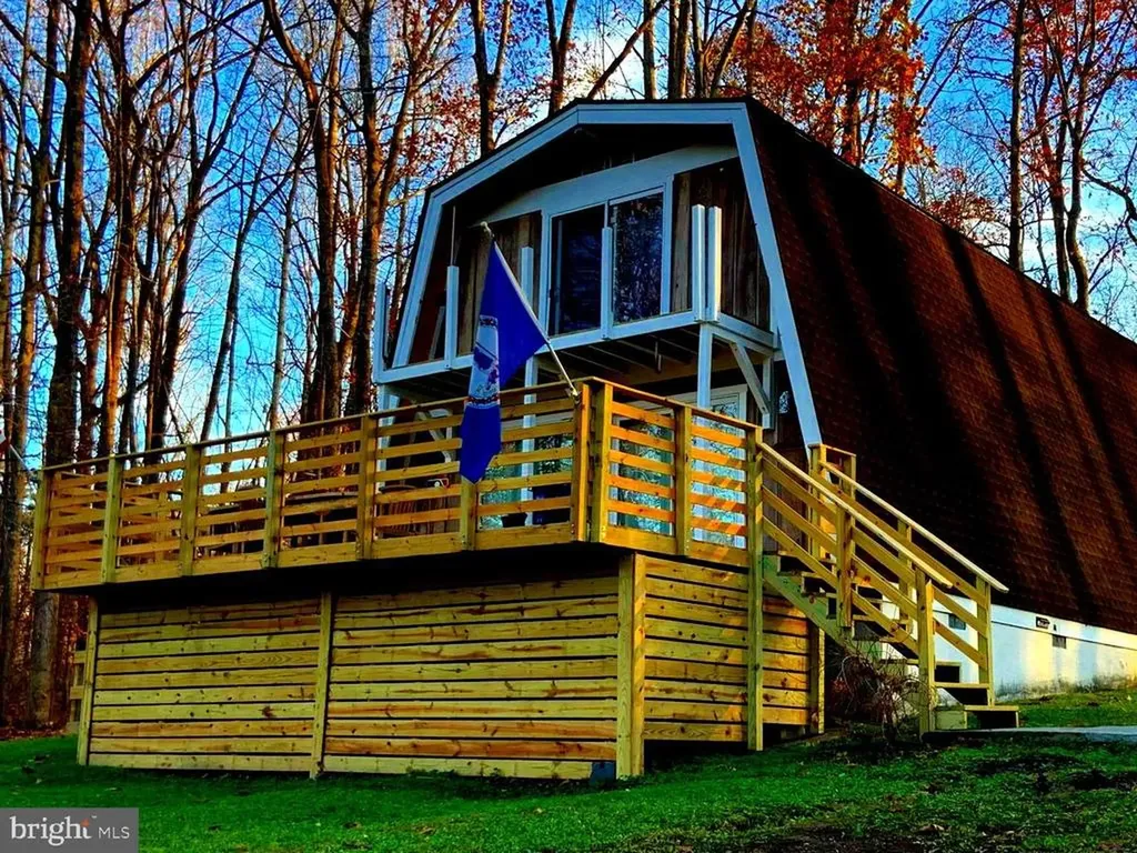 1659 Lakeshore Drive S Louisa VA 23093