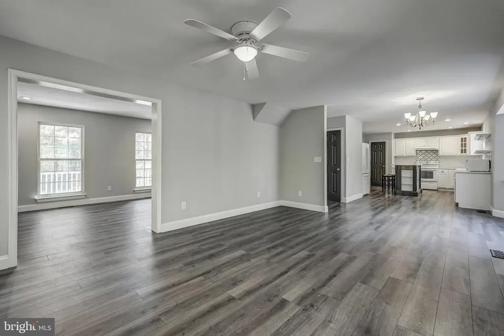 406 Saint Ivy Avenue Troy VA 22974