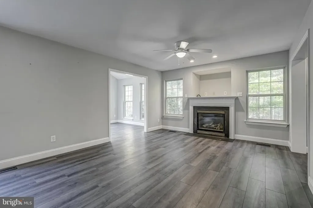 406 Saint Ivy Avenue Troy VA 22974