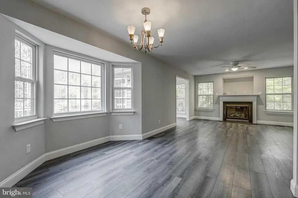 406 Saint Ivy Avenue Troy VA 22974