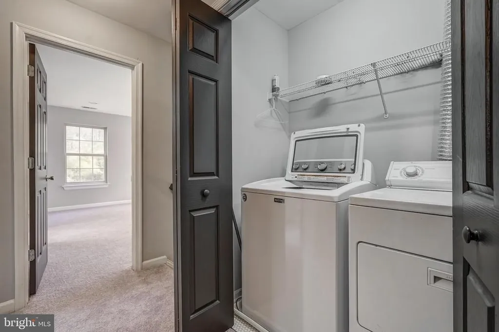 406 Saint Ivy Avenue Troy VA 22974