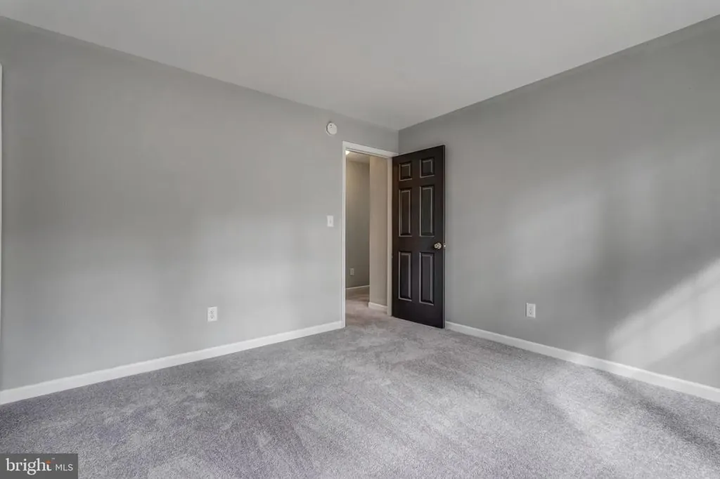 406 Saint Ivy Avenue Troy VA 22974