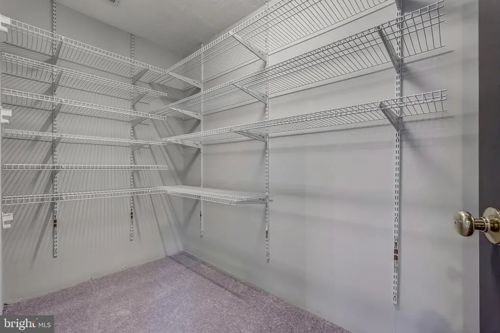 406 Saint Ivy Avenue Troy VA 22974