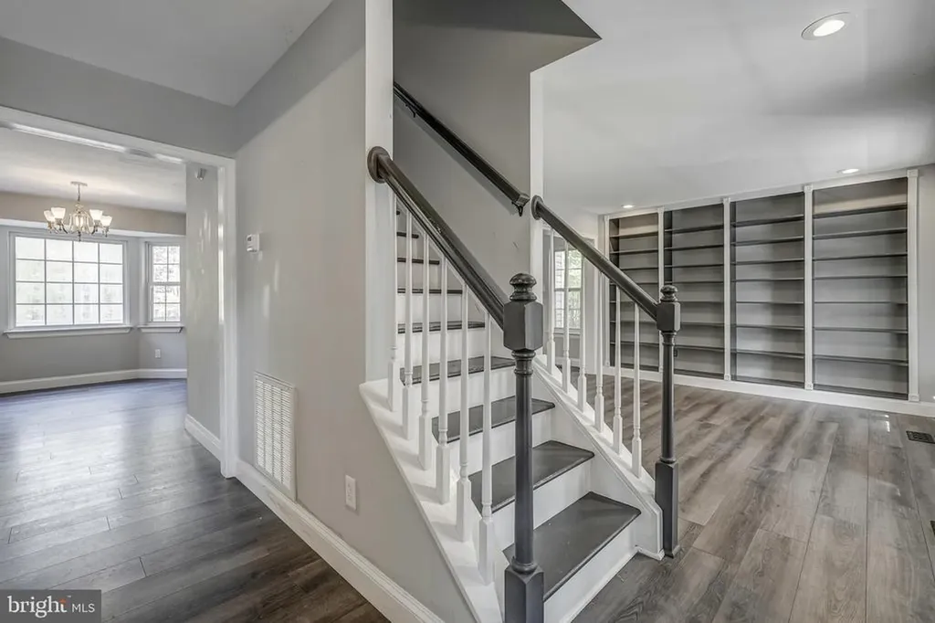 406 Saint Ivy Avenue Troy VA 22974