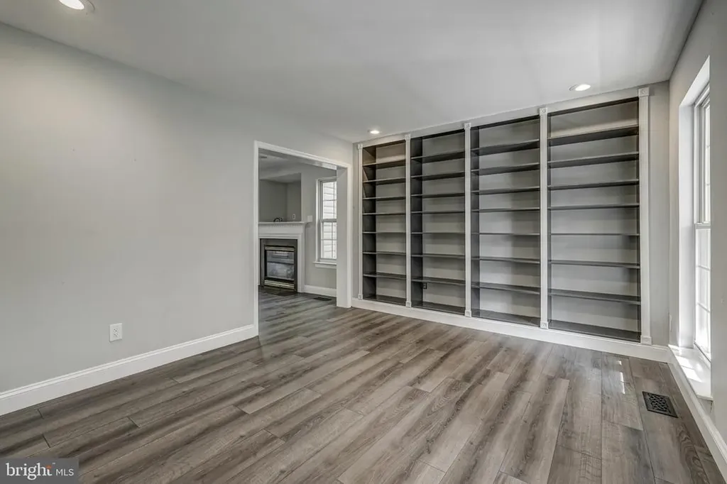 406 Saint Ivy Avenue Troy VA 22974