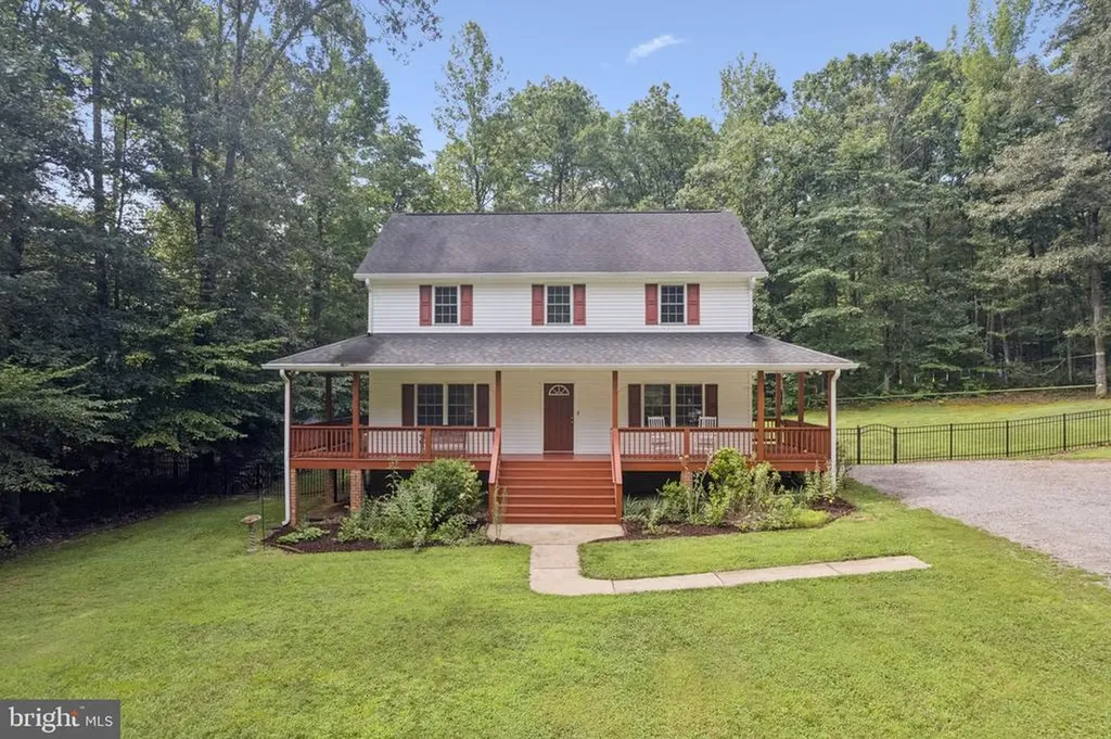 102 Oak Knoll Place Bumpass VA 23024