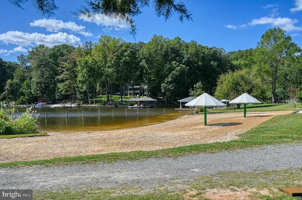 309 Ellis Drive Louisa VA 23093