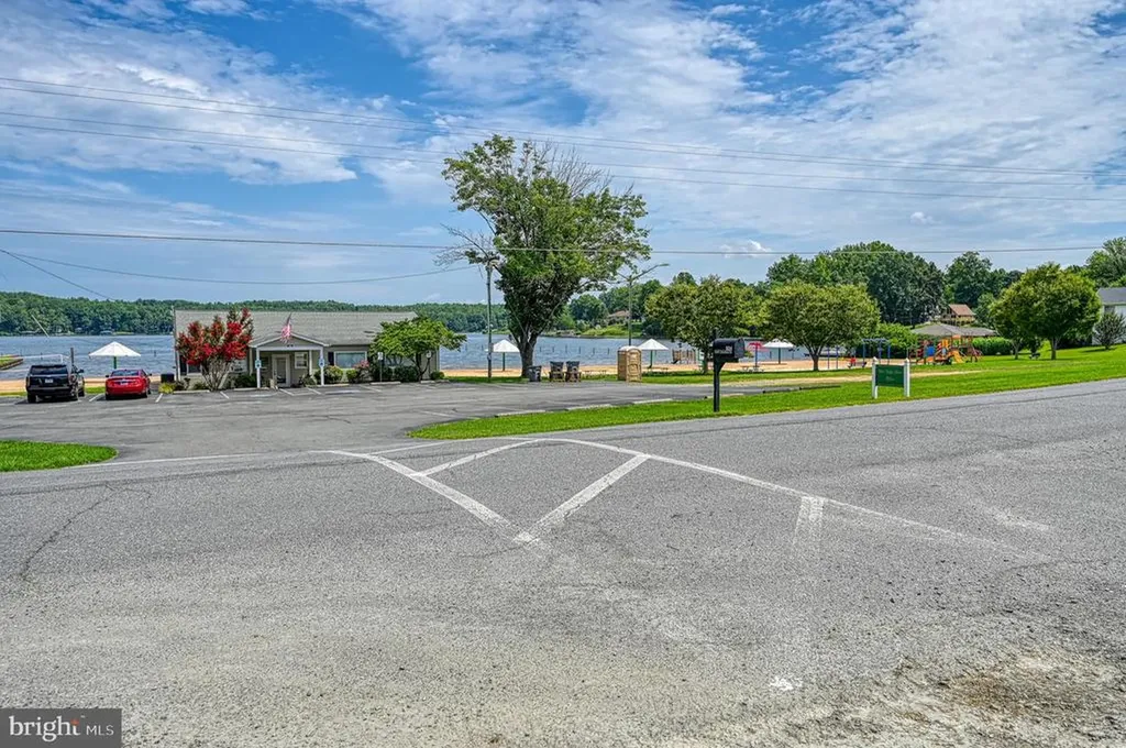 309 Ellis Drive Louisa VA 23093