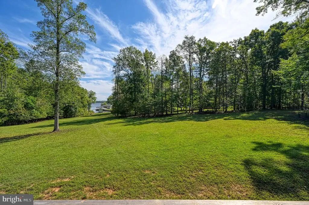 1636 Moody Town Road Bumpass VA 23024