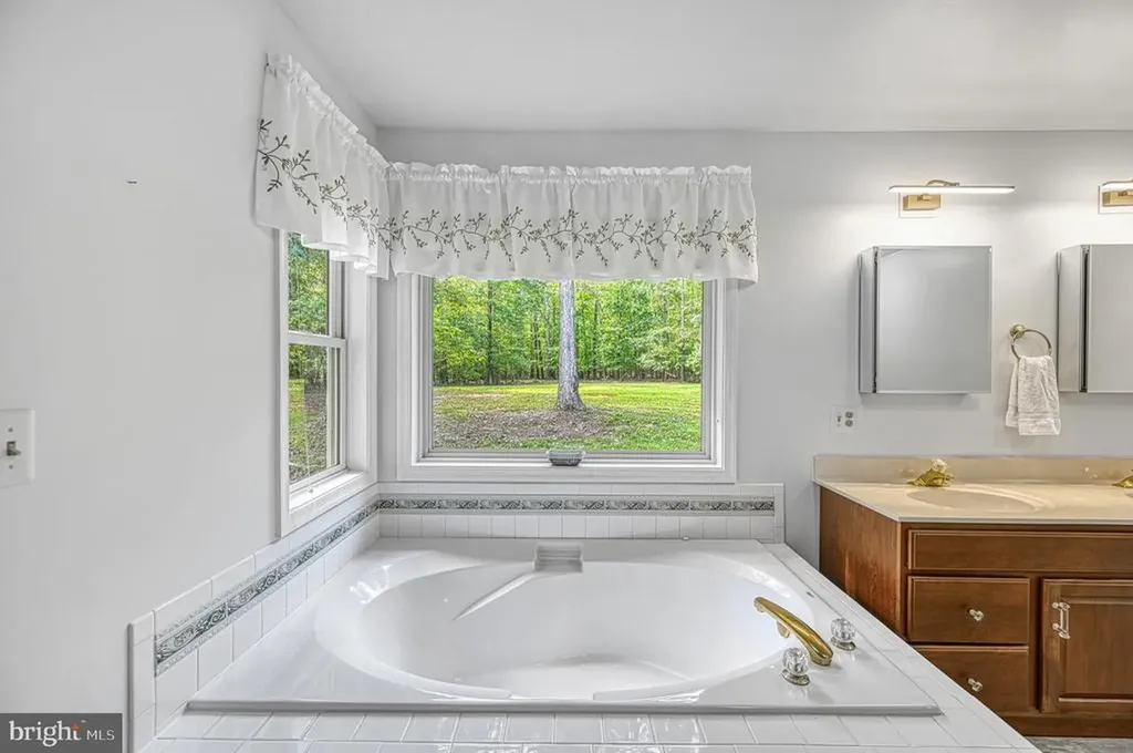 1636 Moody Town Road Bumpass VA 23024