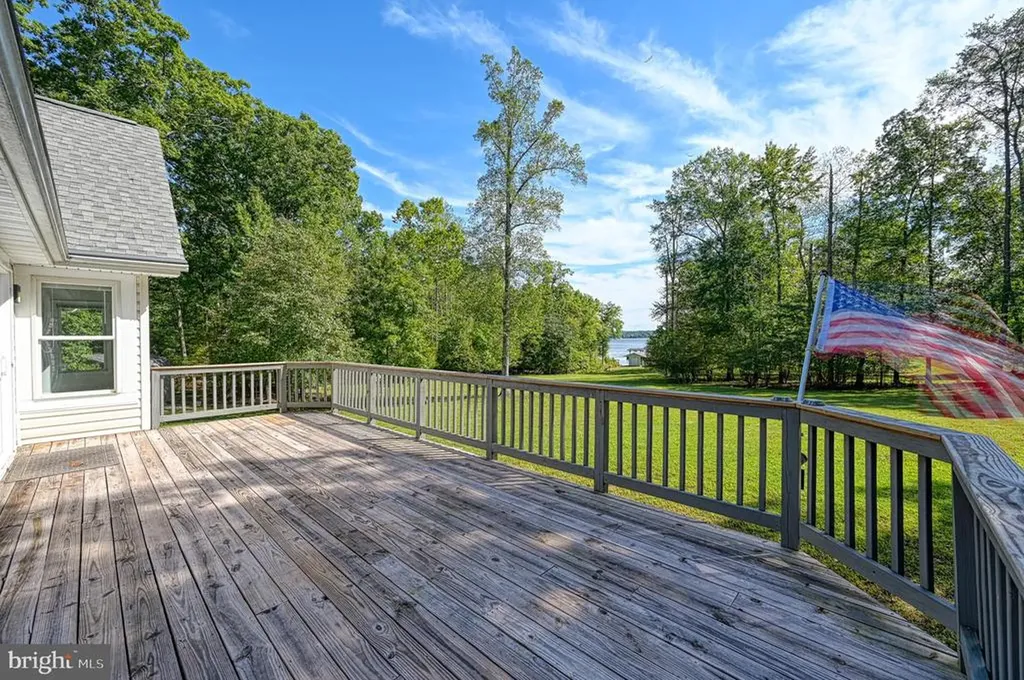 1636 Moody Town Road Bumpass VA 23024