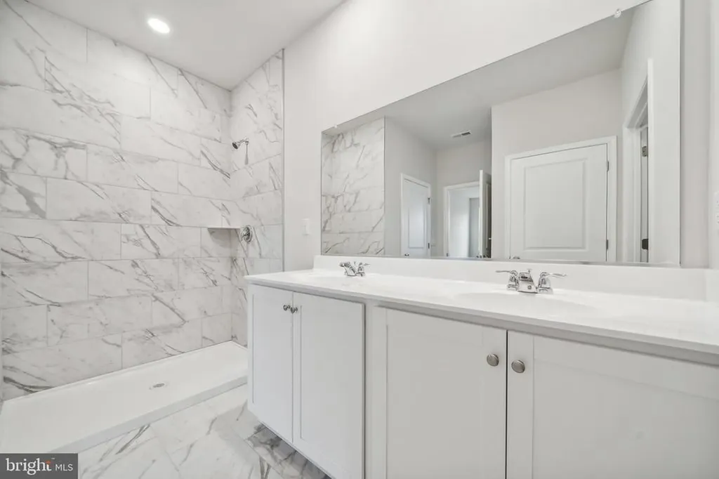 171 Liberty Lane Keswick VA 22947