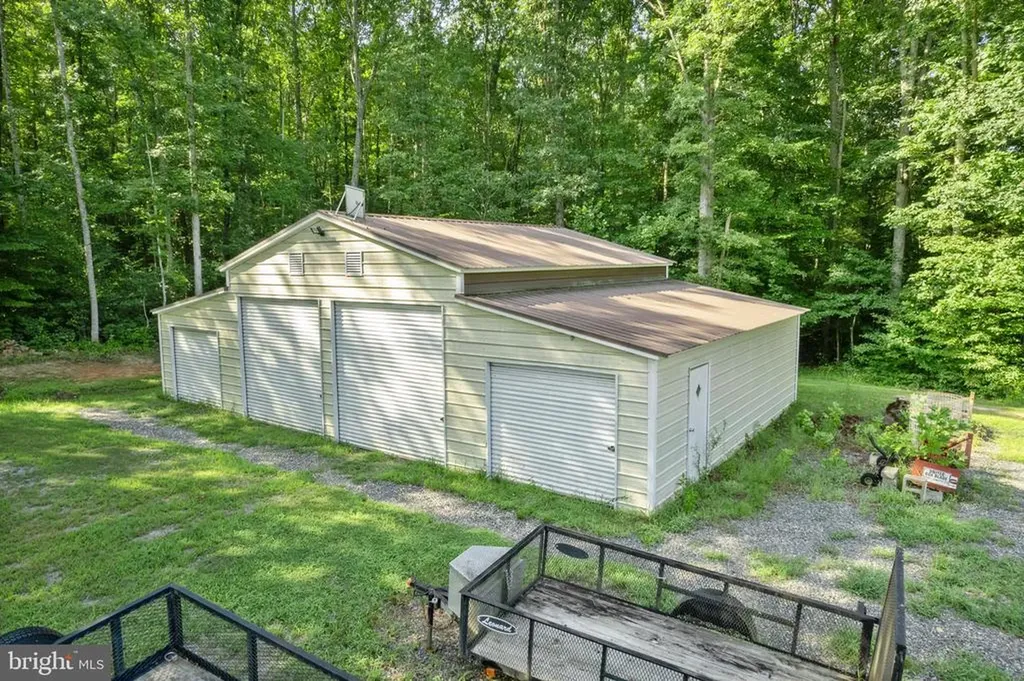 1185 Belle Meade Road Bumpass VA 23024