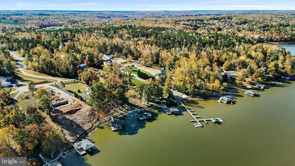 95 Woodland Shores Drive Louisa VA 23093