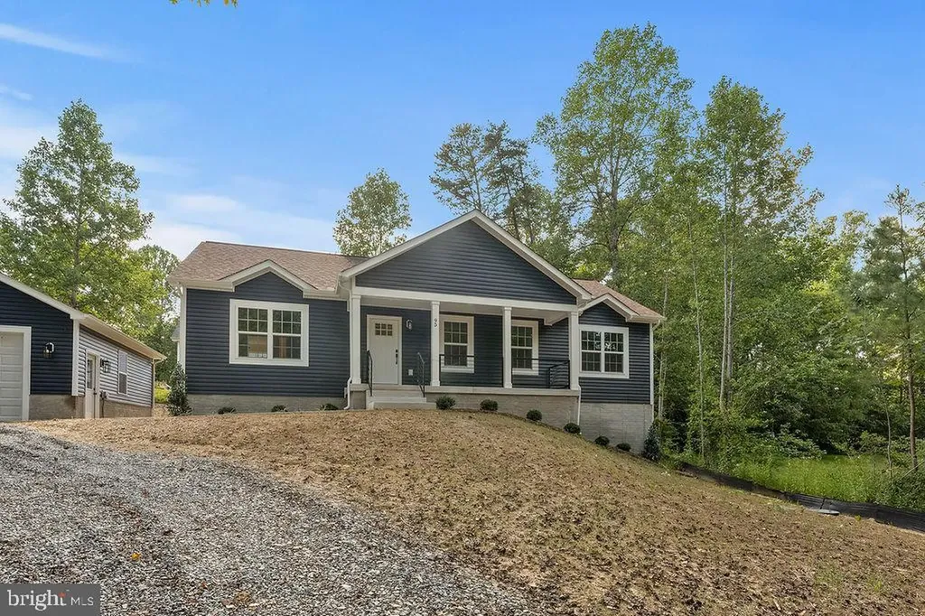 95 Woodland Shores Drive Louisa VA 23093