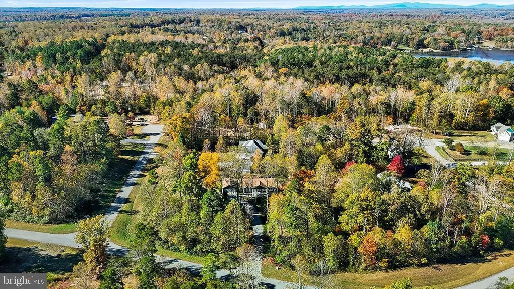 95 Woodland Shores Drive Louisa VA 23093