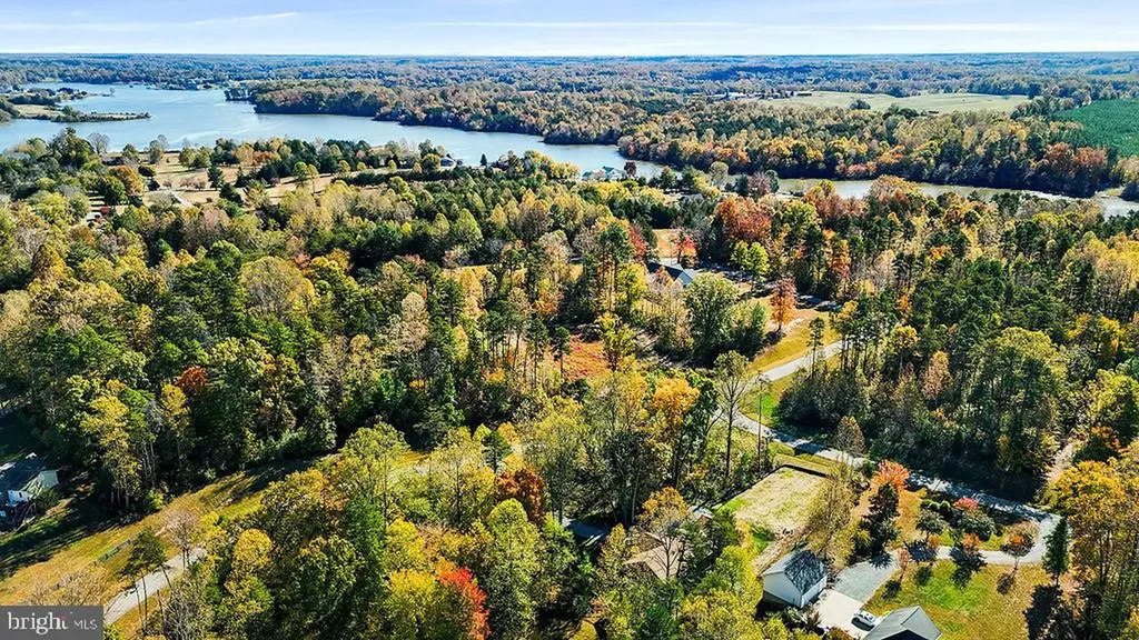 95 Woodland Shores Drive Louisa VA 23093