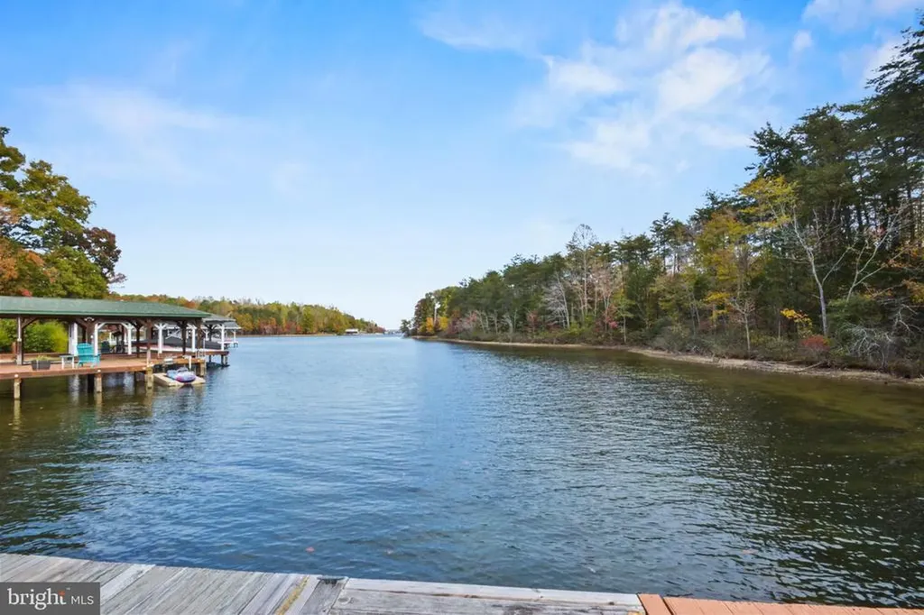 275 Anna Highview Drive Bumpass VA 23024