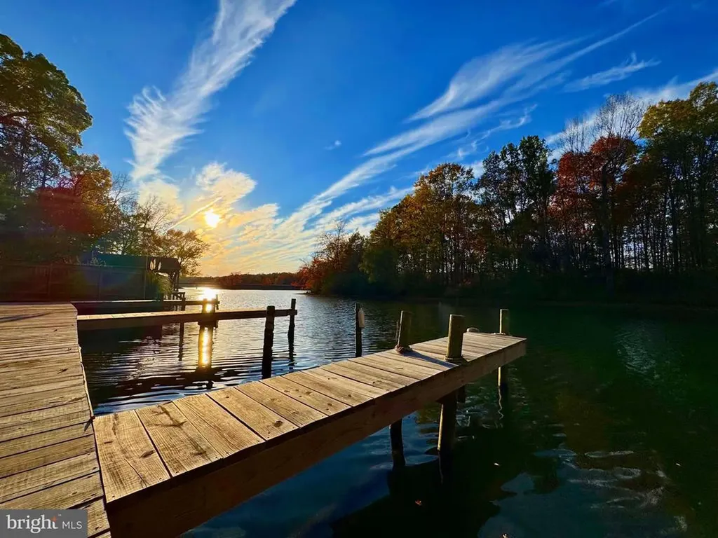 51 Cooke Lane Bumpass VA 23024