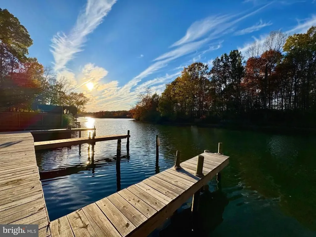 51 Cooke Lane Bumpass VA 23024