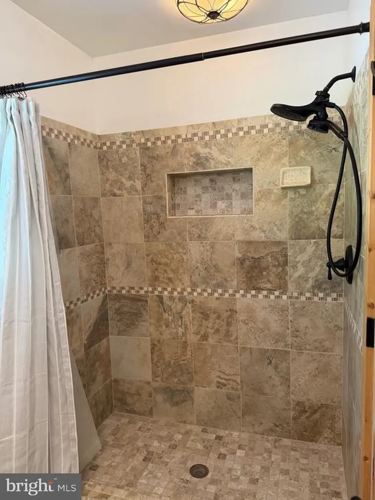 198 Miltons Lane Louisa VA 23093