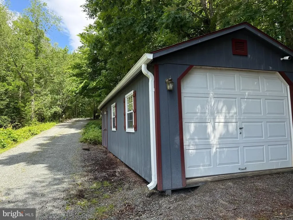 198 Miltons Lane Louisa VA 23093