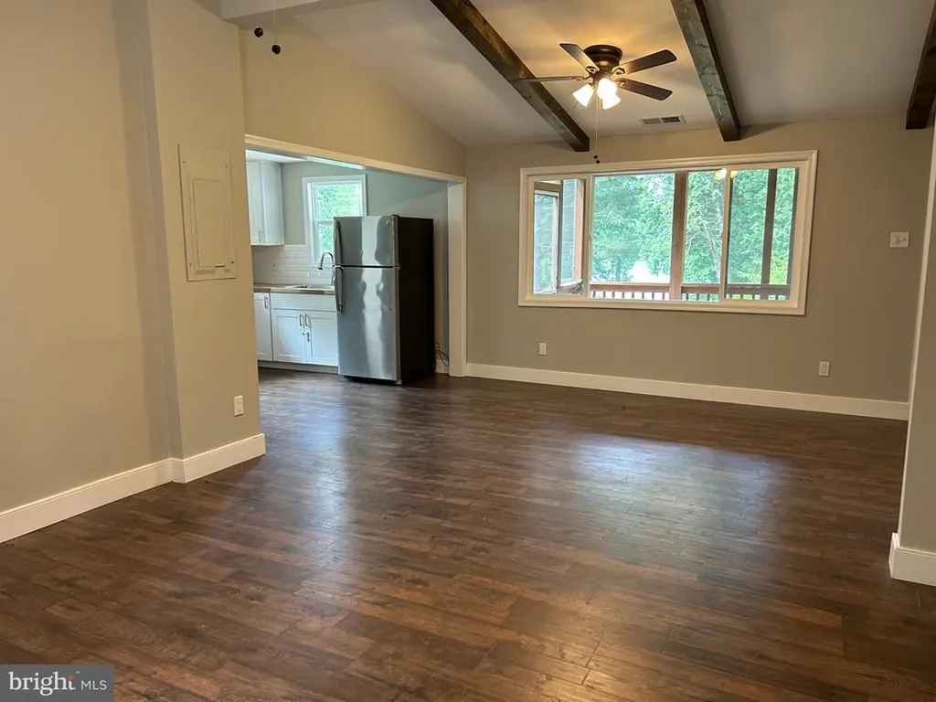 1346 Lakeshore Drive N Louisa VA 23093