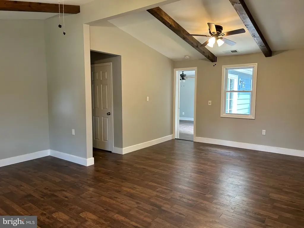 1346 Lakeshore Drive N Louisa VA 23093