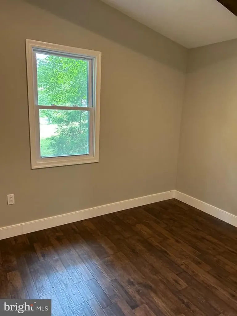 1346 Lakeshore Drive N Louisa VA 23093