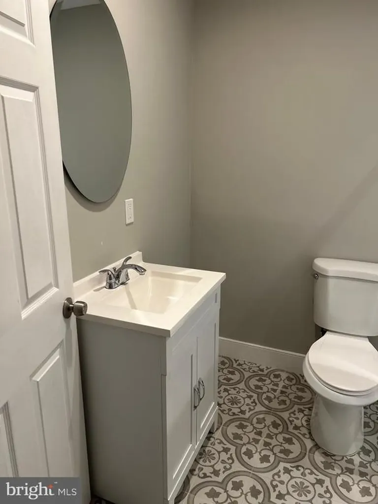 1346 Lakeshore Drive N Louisa VA 23093