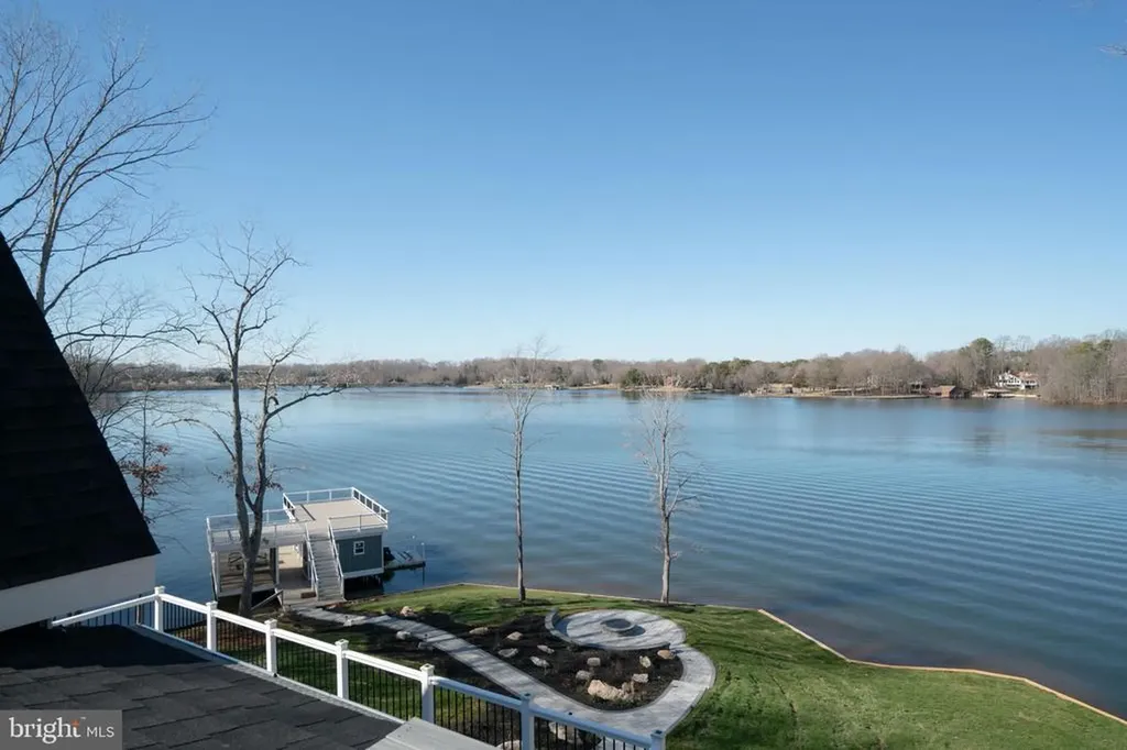 290 Carrs Bridge Road, Lake Anna Bumpass VA 23024