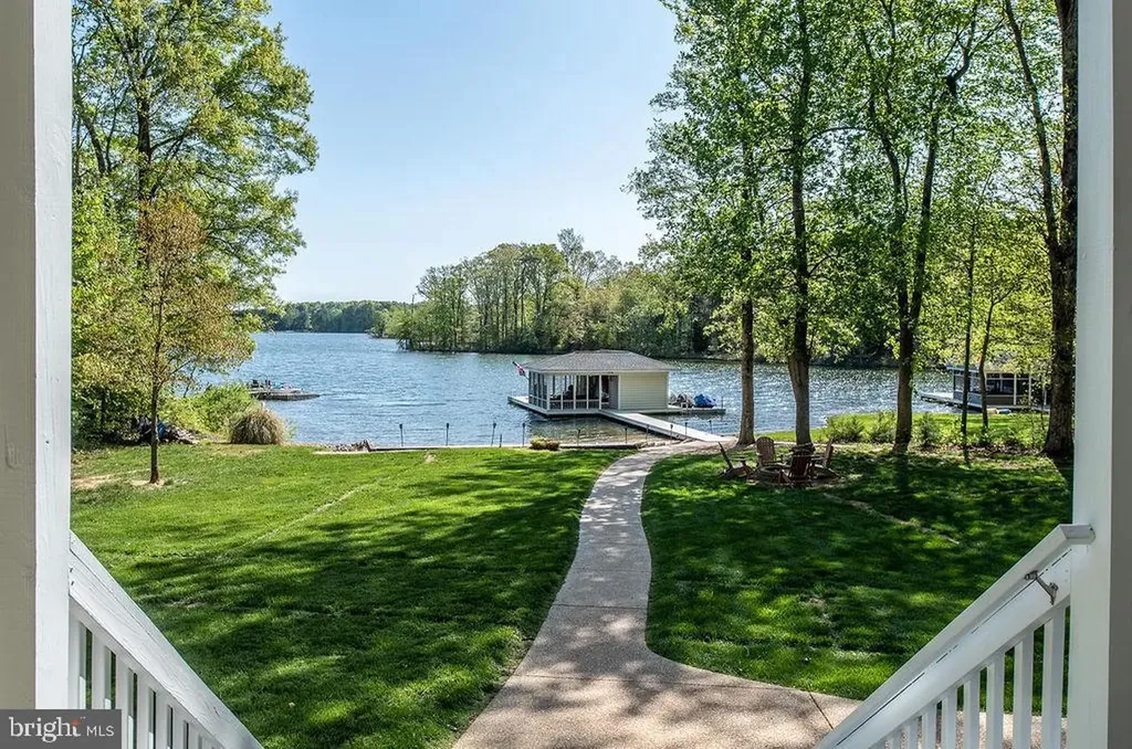 326 Anna Highview Bumpass VA 23024