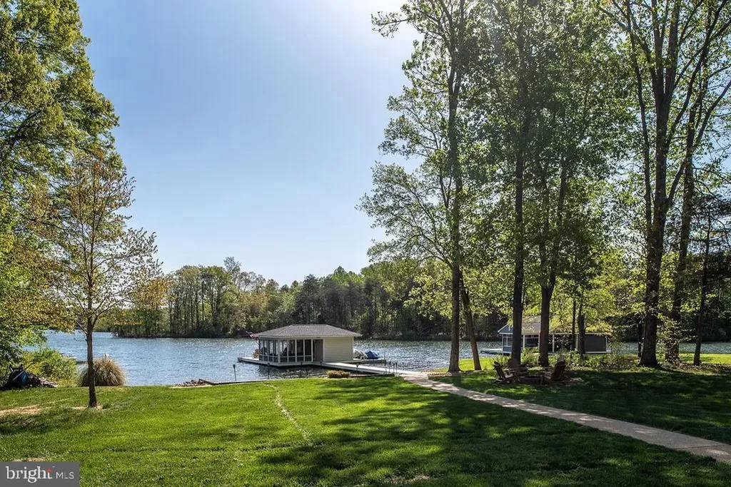 326 Anna Highview Bumpass VA 23024