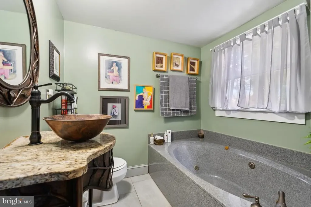 216 Main Street W Orange VA 22960