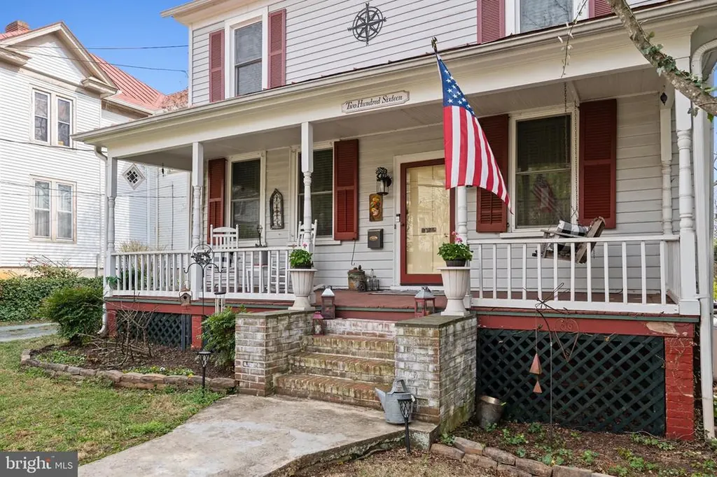 216 Main Street W Orange VA 22960