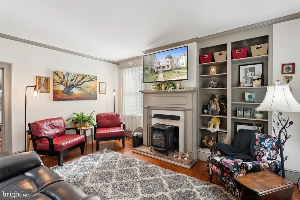 216 Main Street W Orange VA 22960