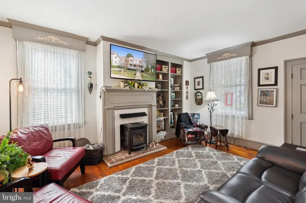 216 Main Street W Orange VA 22960