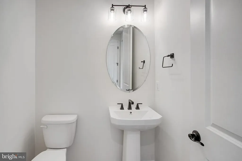 608 Clover Lane Orange VA 22960