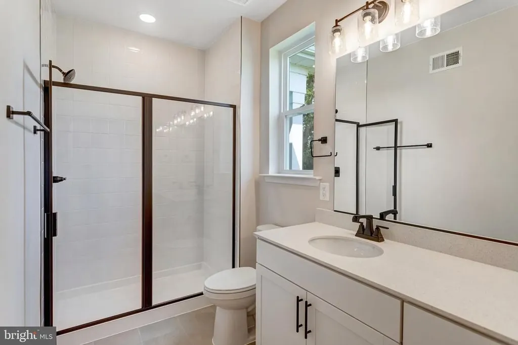 635 Clover Lane Orange VA 22960