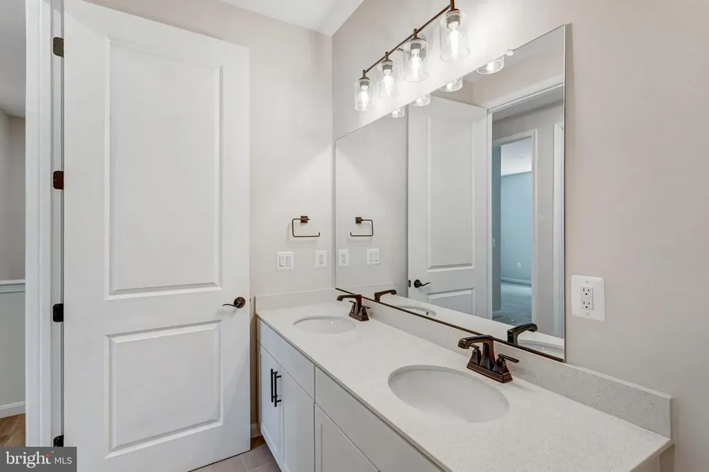 635 Clover Lane Orange VA 22960