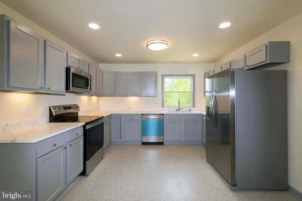 20738 Monrovia Road Orange VA 22960