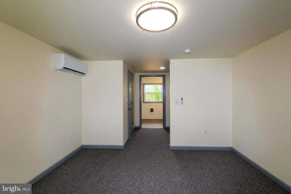 20738 Monrovia Road Orange VA 22960